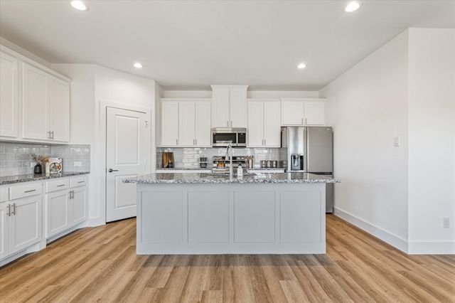 428 Cirrus Circle, Muenster, TX 76252