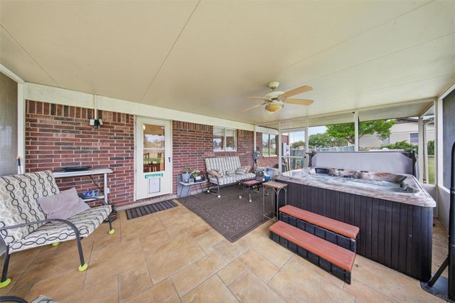 109 Morningside CIR, Hutto, TX 78634
