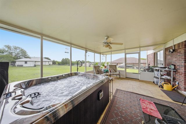 109 Morningside CIR, Hutto, TX 78634
