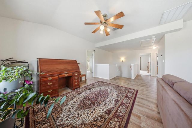 109 Morningside CIR, Hutto, TX 78634