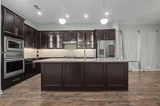 19718 Shinnery Ridge Court, Cypress, TX 77433