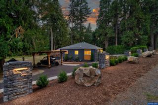 150 Rees Hill Rd SE, Salem, OR 97306