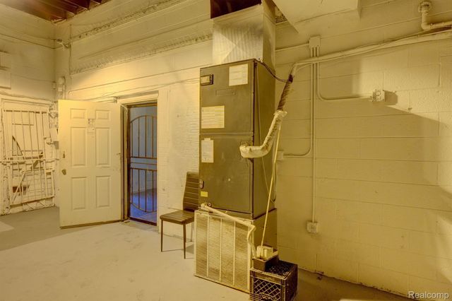 10301 WHITTIER Street, Detroit, MI 48224