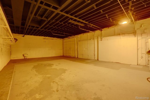 10301 WHITTIER Street, Detroit, MI 48224