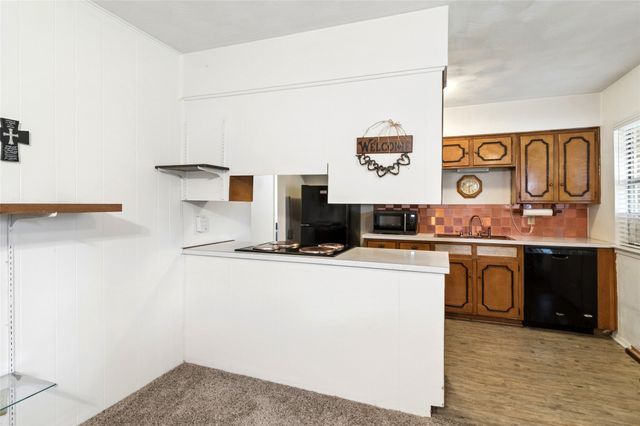 937 Patricia Street, Irving, TX 75060