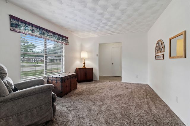 937 Patricia Street, Irving, TX 75060