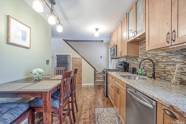 524 Central Avenue, Bethpage, NY 11714