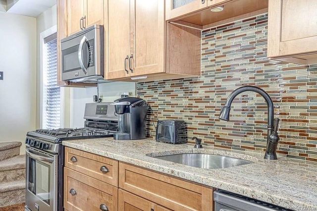 524 Central Avenue, Bethpage, NY 11714