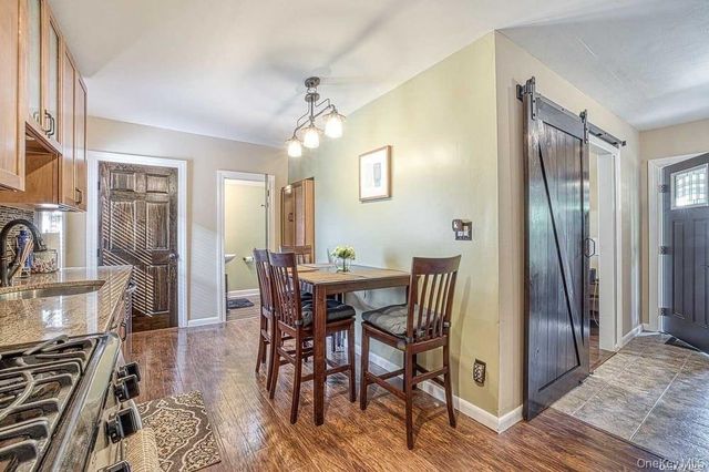 524 Central Avenue, Bethpage, NY 11714