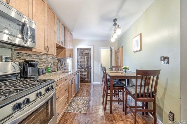 524 Central Avenue, Bethpage, NY 11714