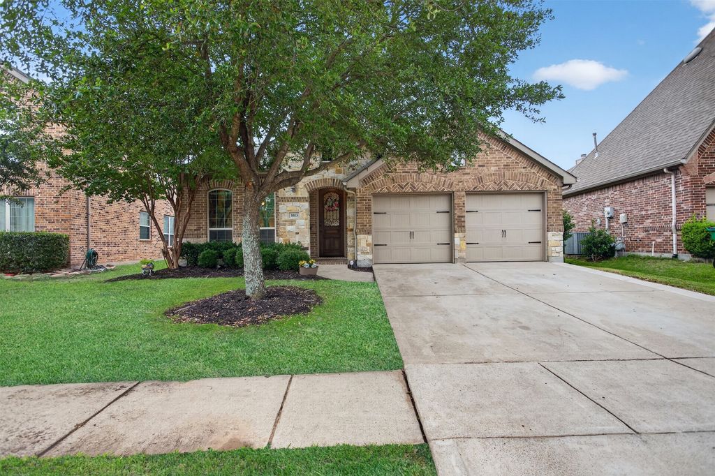 1013 Somerset Circle, Forney, TX 75126