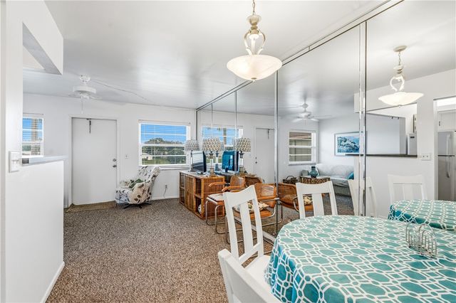 29 Pine Arbor Lane 204, Vero Beach, FL 32962