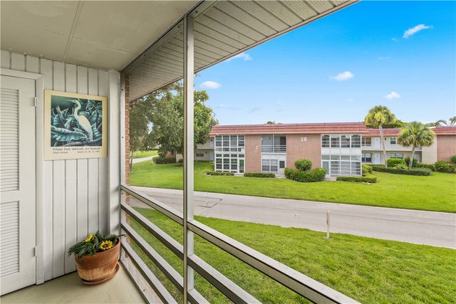 29 Pine Arbor Lane 204, Vero Beach, FL 32962