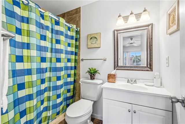 29 Pine Arbor Lane 204, Vero Beach, FL 32962