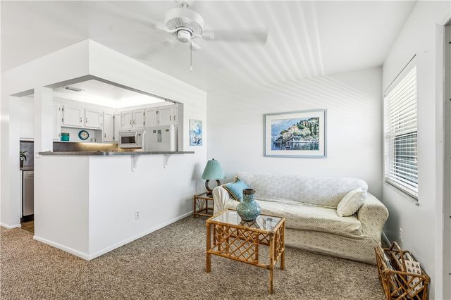 29 Pine Arbor Lane 204, Vero Beach, FL 32962