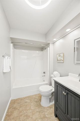 1316 Whispering Ridge Lane, St Peters, MO 63376
