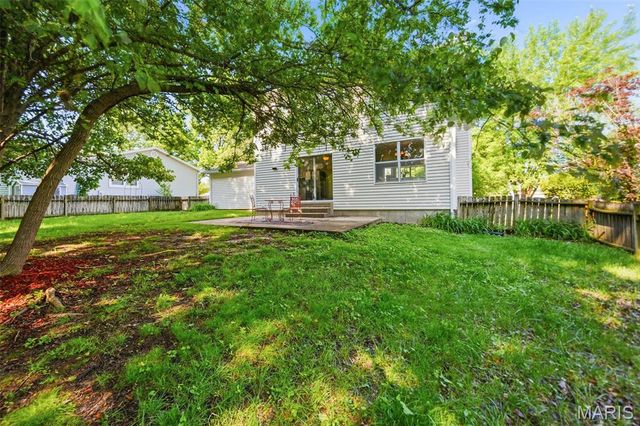 1316 Whispering Ridge Lane, St Peters, MO 63376
