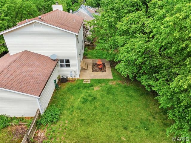 1316 Whispering Ridge Lane, St Peters, MO 63376