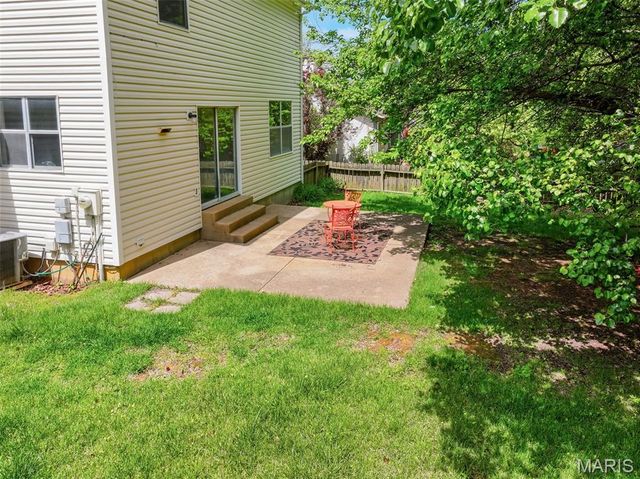 1316 Whispering Ridge Lane, St Peters, MO 63376