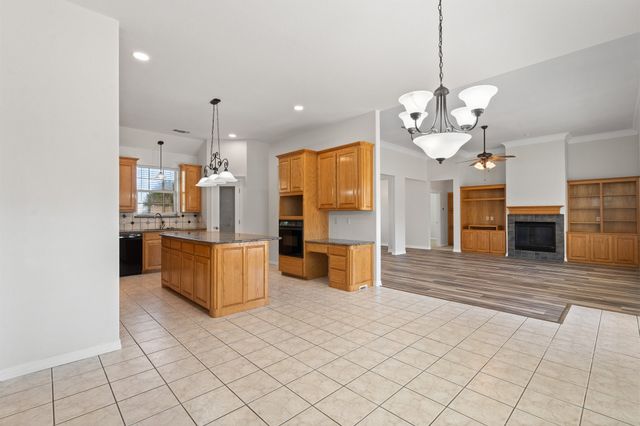 2521 Pecan Springs Road, Cleburne, TX 76031