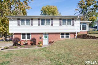 1146 6TH Avenue North, Clinton, IA 52732