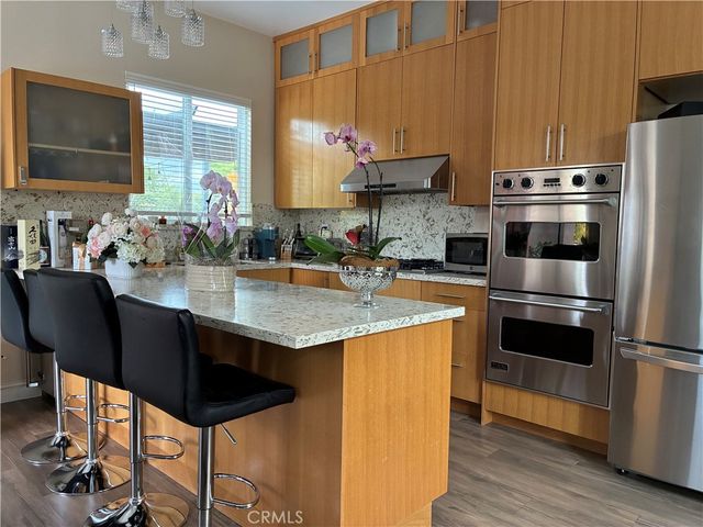 1018 La Presa Drive, Pasadena, CA 91107