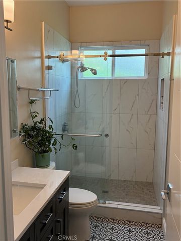 1018 La Presa Drive, Pasadena, CA 91107