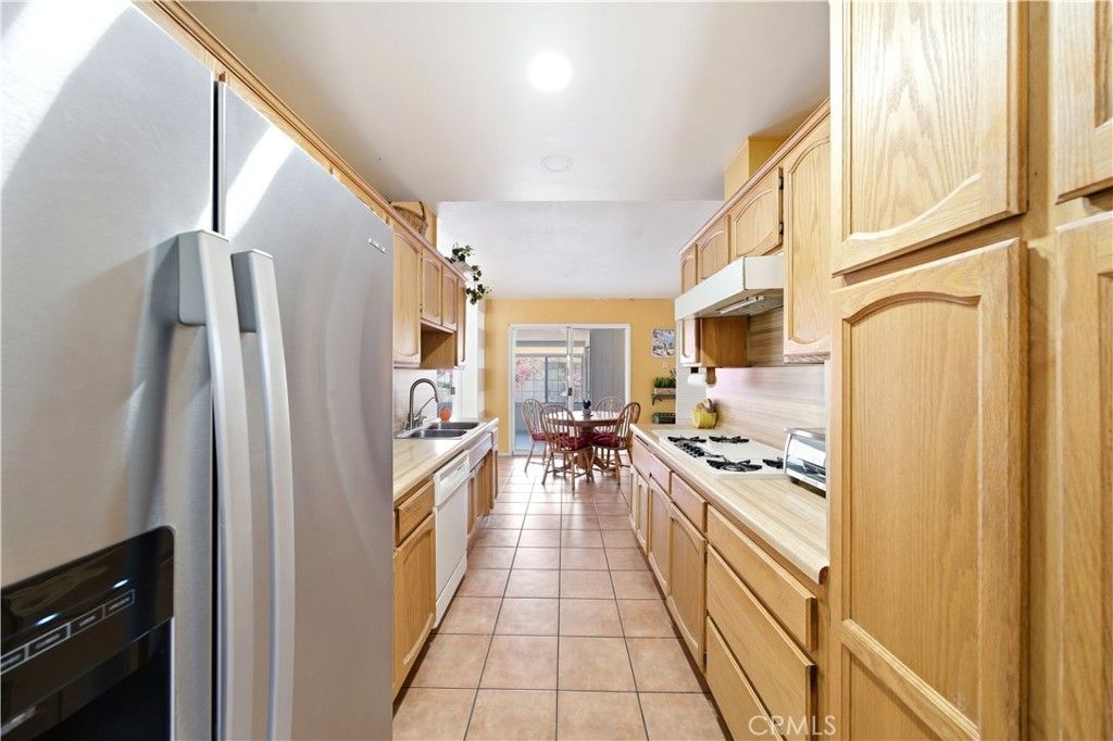 Image 13 of property listing at 10007 Bogardus Avenue, Whittier, CA 90603