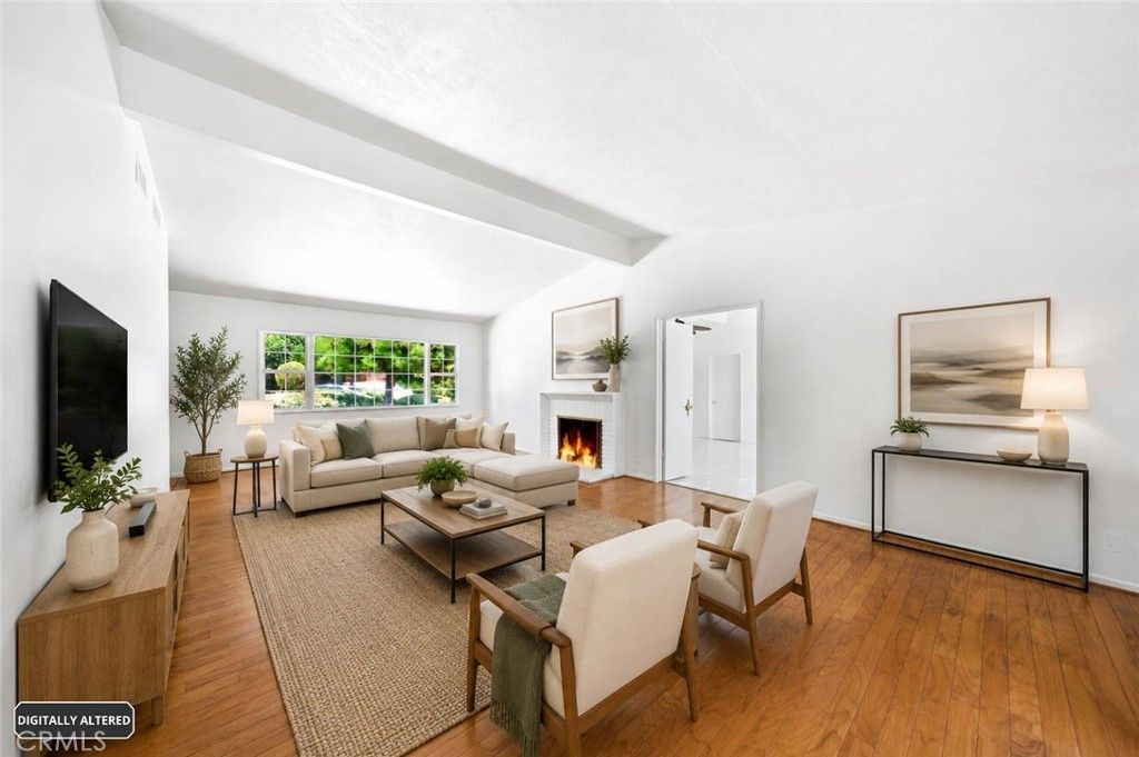 Image 15 of property listing at 10007 Bogardus Avenue, Whittier, CA 90603