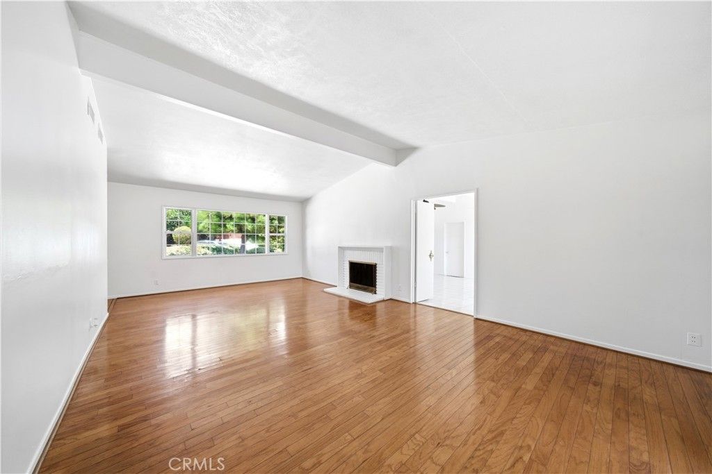 Image 16 of property listing at 10007 Bogardus Avenue, Whittier, CA 90603