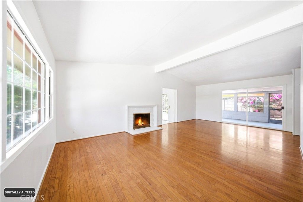 Image 19 of property listing at 10007 Bogardus Avenue, Whittier, CA 90603