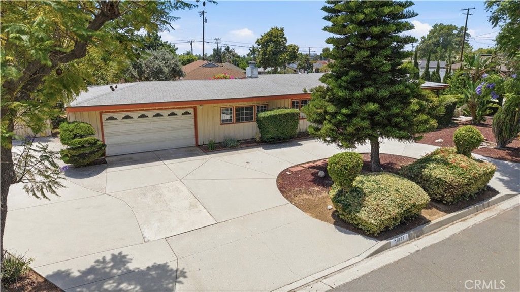 Image 3 of property listing at 10007 Bogardus Avenue, Whittier, CA 90603