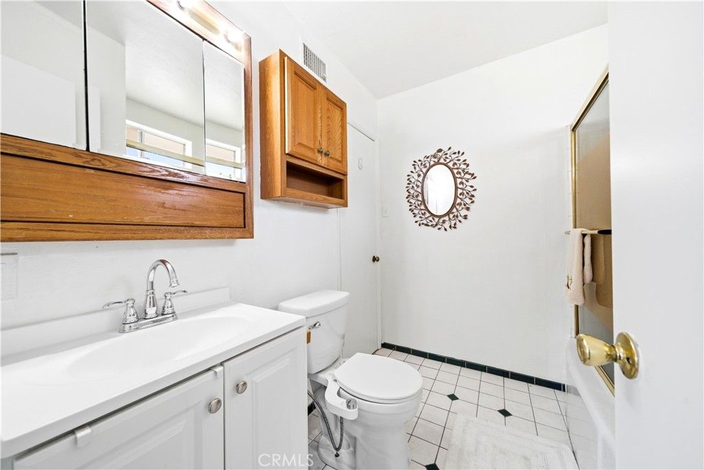 Image 39 of property listing at 10007 Bogardus Avenue, Whittier, CA 90603