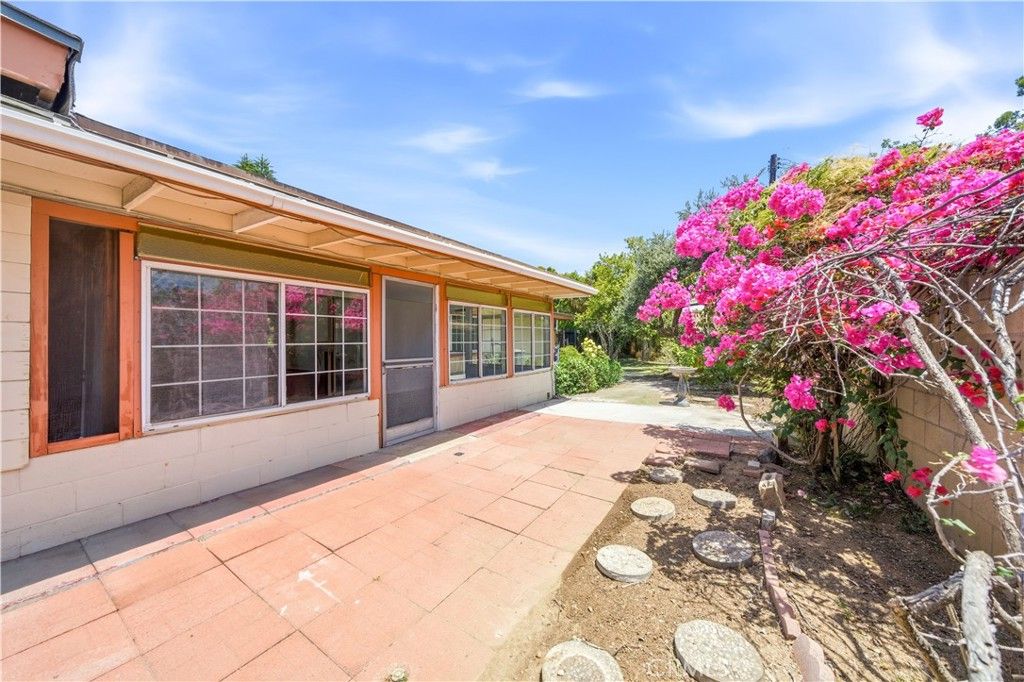 Image 47 of property listing at 10007 Bogardus Avenue, Whittier, CA 90603