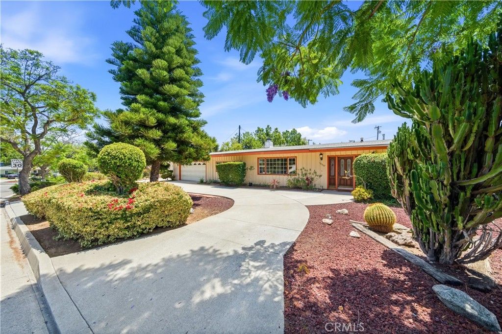 Image 6 of property listing at 10007 Bogardus Avenue, Whittier, CA 90603
