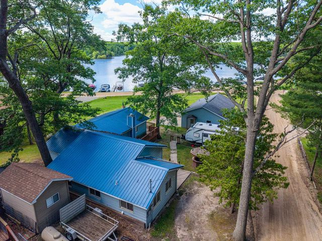 1276 E Long Lake Road, Harrison, MI 48625