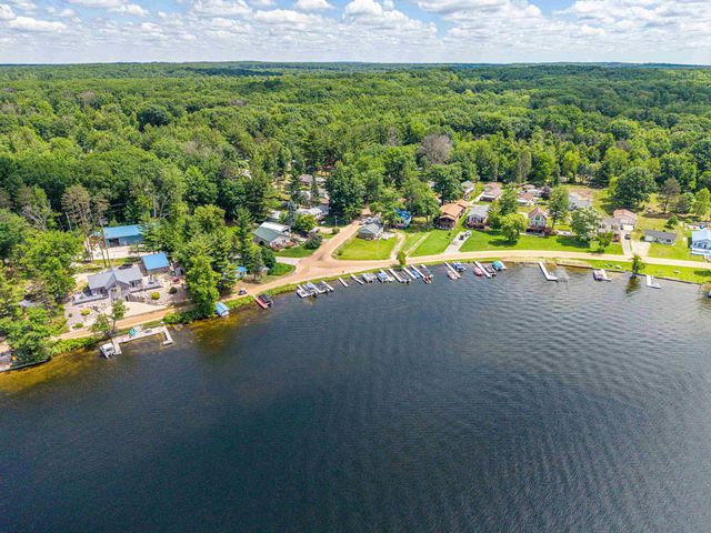 1276 E Long Lake Road, Harrison, MI 48625