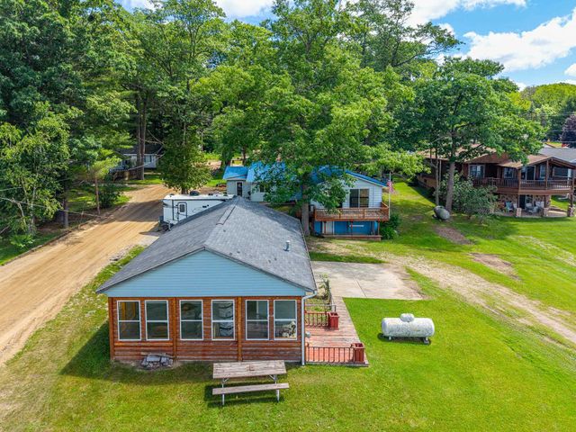 1276 E Long Lake Road, Harrison, MI 48625