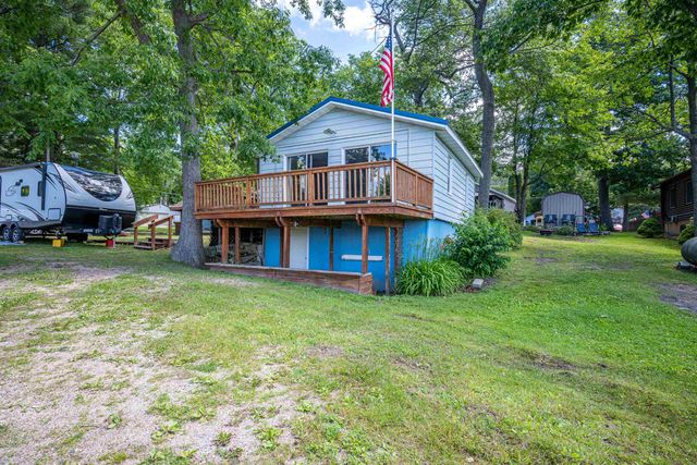 1276 E Long Lake Road, Harrison, MI 48625