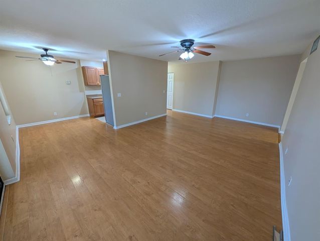150 Pineview Road Apt E6, Jupiter, FL 33469
