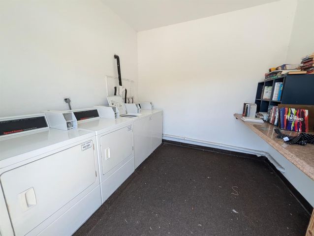 150 Pineview Road Apt E6, Jupiter, FL 33469