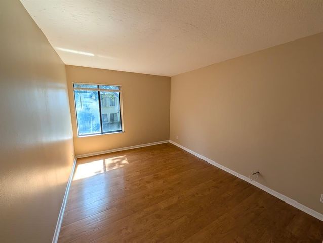 150 Pineview Road Apt E6, Jupiter, FL 33469