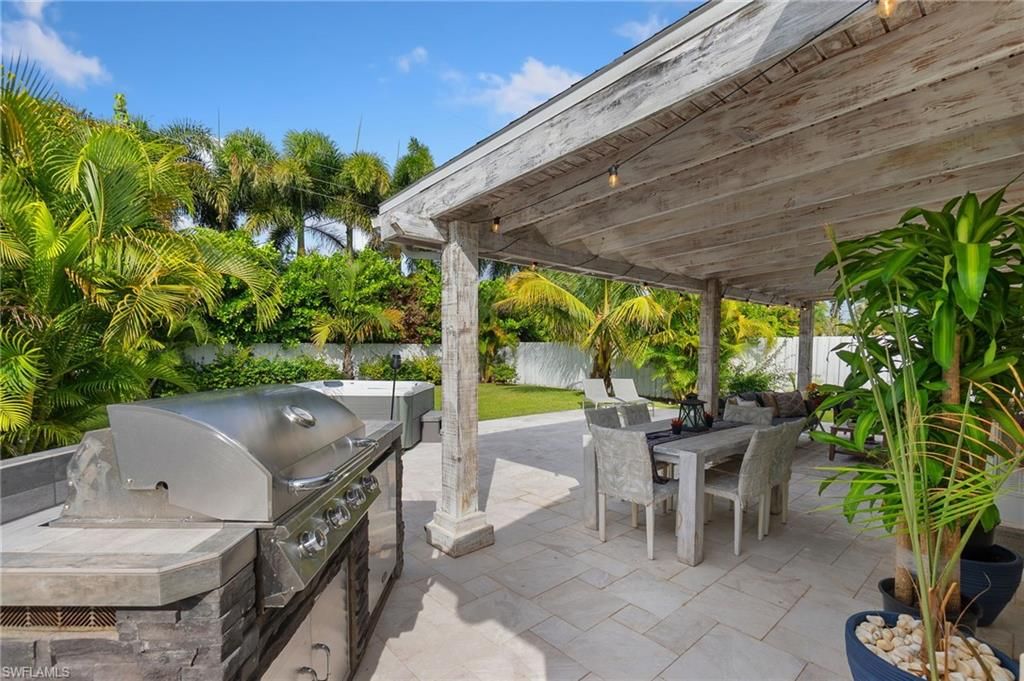 771 94th AVE N, NAPLES, FL 34108 — exterior