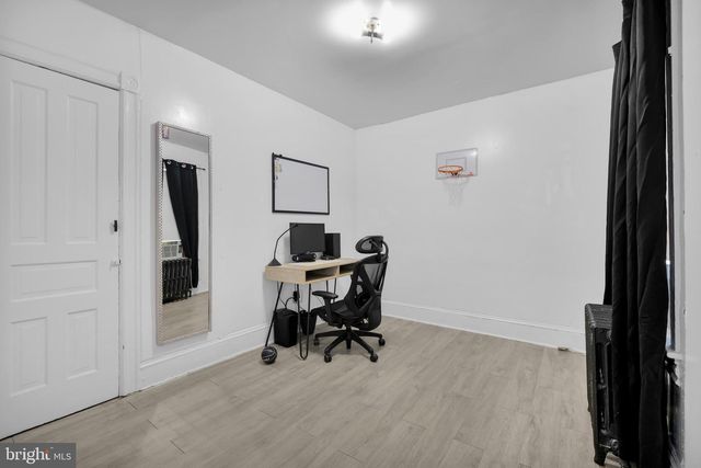 1043 W NESQUEHONING ST, Easton, PA 18042