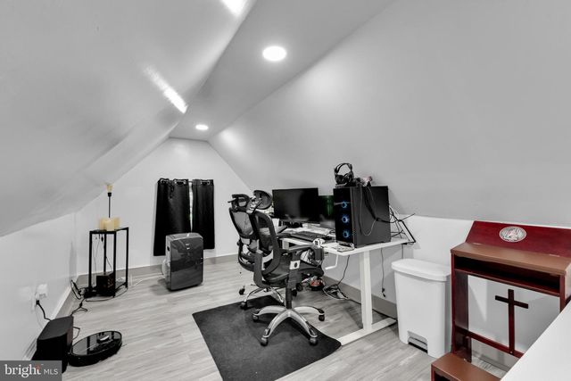 1043 W NESQUEHONING ST, Easton, PA 18042
