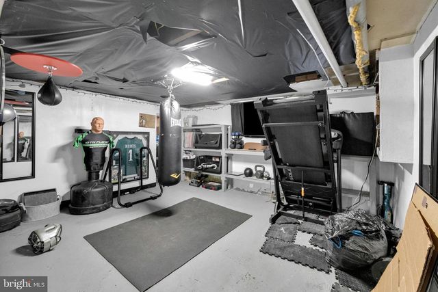 1043 W NESQUEHONING ST, Easton, PA 18042