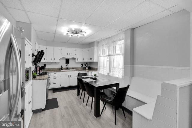 1043 W NESQUEHONING ST, Easton, PA 18042