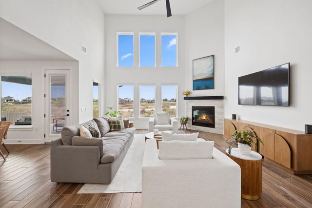 8600 Lefrak DR, Austin, TX 78744