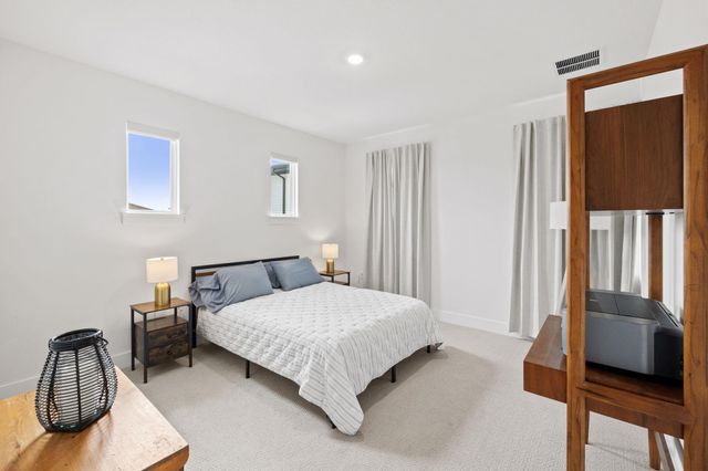 8600 Lefrak DR, Austin, TX 78744