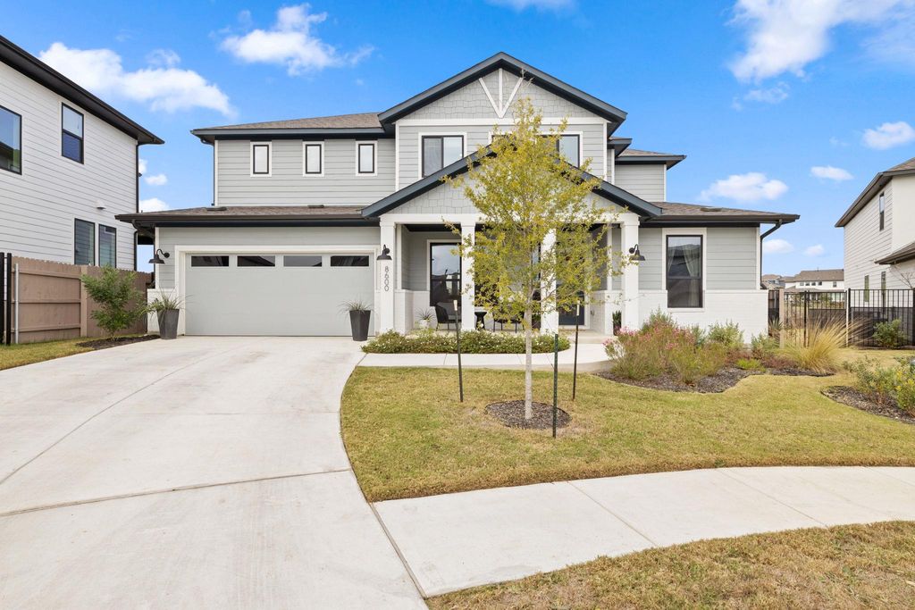 8600 Lefrak DR, Austin, TX 78744